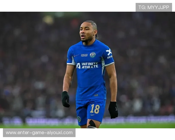 切尔西恩昆库头顶脚踢多次冲击后破门，展现超级球员的无敌姿态