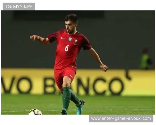 费耶诺德瞄准南美黄金中场，开启未来中场新篇章